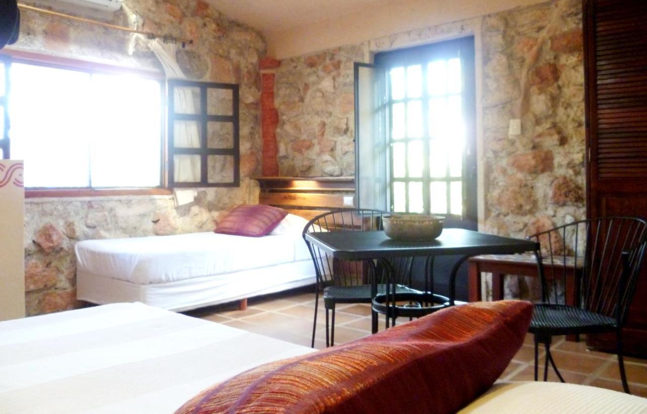 Hacienda Hotel Santo Domingo Izamal Rum bild